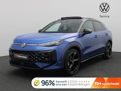 Volkswagen T-Roc - 1.5 eTsi R-Line First Edition 150PK DSG Pano-Schuifdak, Trekhaak, Black Style, 20" LM Velg