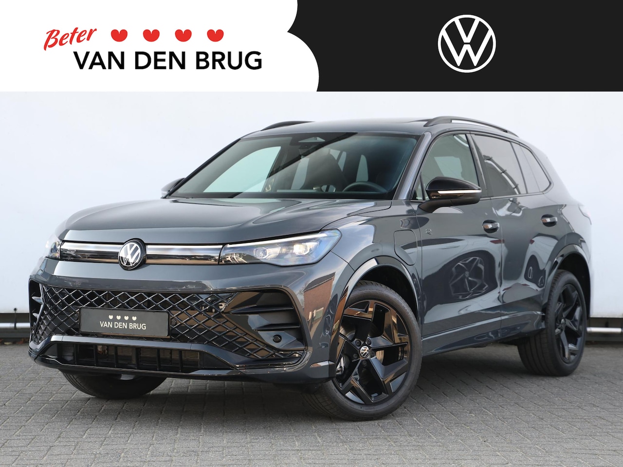 Volkswagen Tiguan - 1.5 eHybrid R-Line Edition 204PK DSG Black Style| Panoramadak | LED | Stoel/Stuurverwarmin - AutoWereld.nl