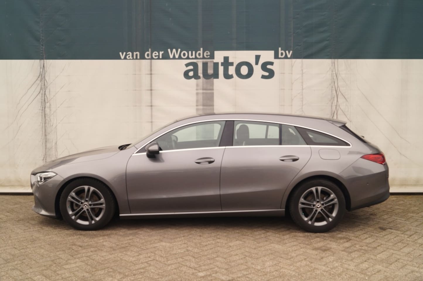 Mercedes-Benz CLA-klasse Shooting Brake - 180 Business Solution -NAVI-ECC- - AutoWereld.nl
