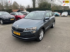 Skoda Karoq - 1.0 TSI Style , carplay , pdc , 82.000 km NAP