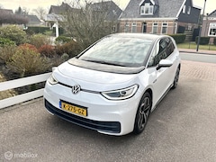 Volkswagen ID.3 - First Plus 58 kWh SFEERVERLICHTING ACHTERUITRIJ CAMERA ADAPTIEVE CRUISE CONTROLE CARPLAY D