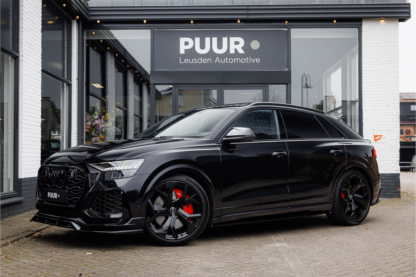 Audi RSQ8 - 4.0 TFSI Quattro Black Edition Pano - Sport Uitlaat - Trekhaak - AutoWereld.nl