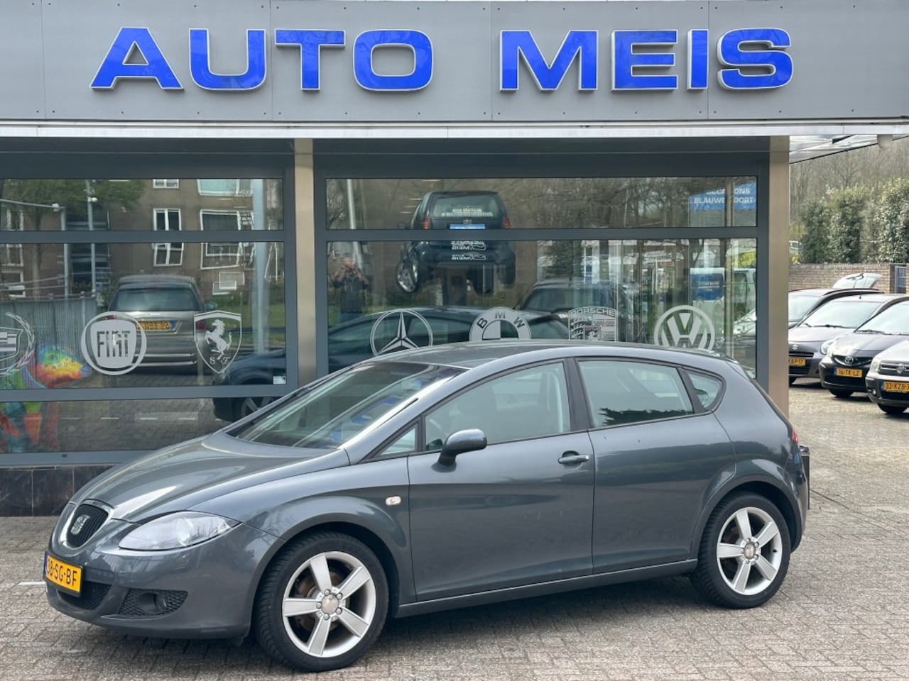 SEAT Leon - 1.6 STYLANCE Geen APK Auto Zo Meenemen !!! - AutoWereld.nl