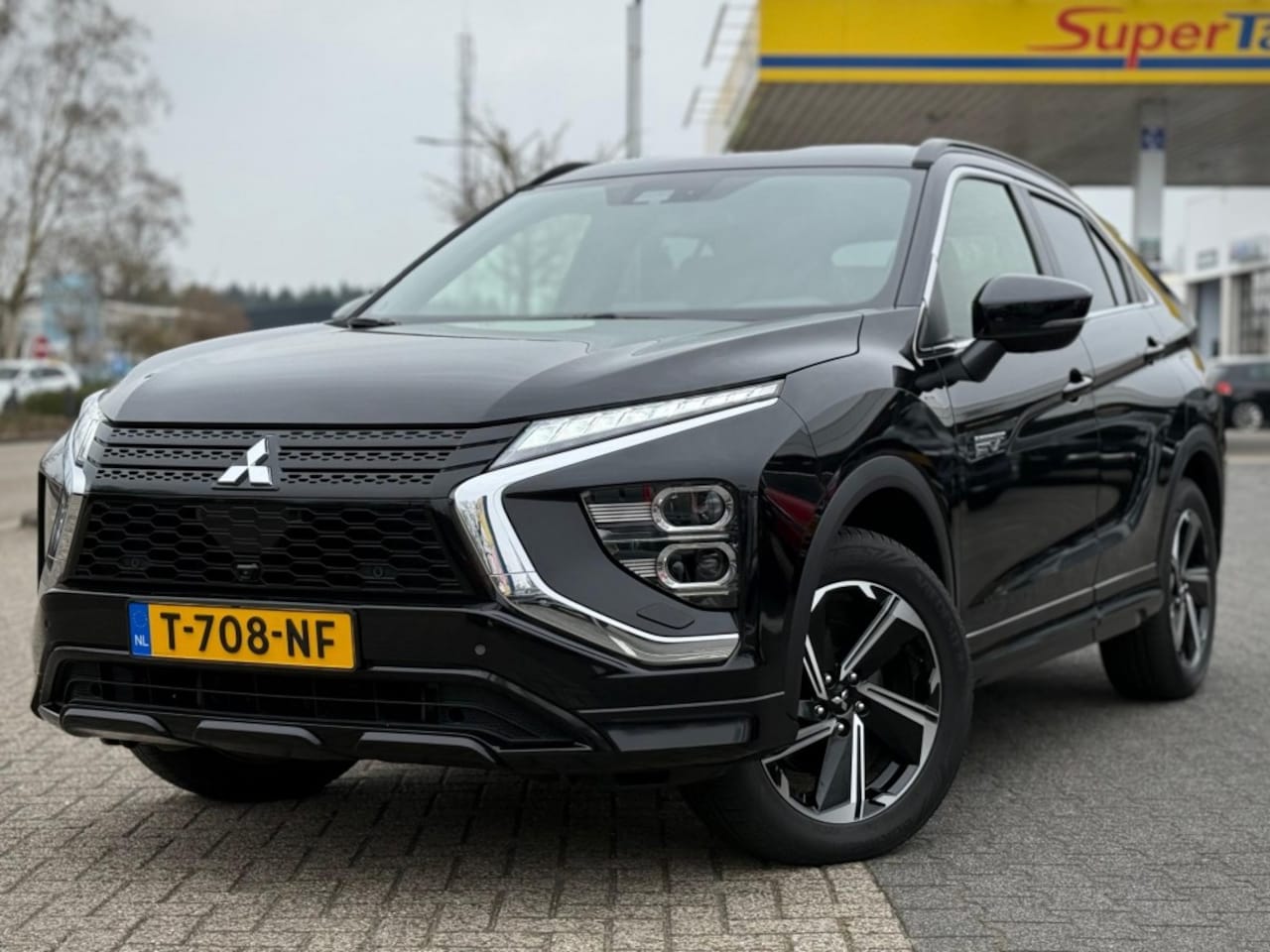 Mitsubishi Eclipse Cross - 2.4 PHEV INSTYLE AWD HALF LEER 360 CAMERA NAVI VOL 31000KM - AutoWereld.nl