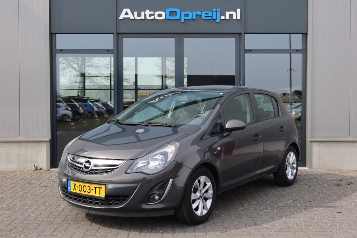 Opel Corsa - 1.4 Design Edition 5drs. AUTOMAAT Airco, Trekhaak, LM-Velgen - AutoWereld.nl