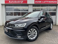 Volkswagen Tiguan - 1.4TSI 150PK DSG Highline Full-Led ACC Camera Navi Trekhaak