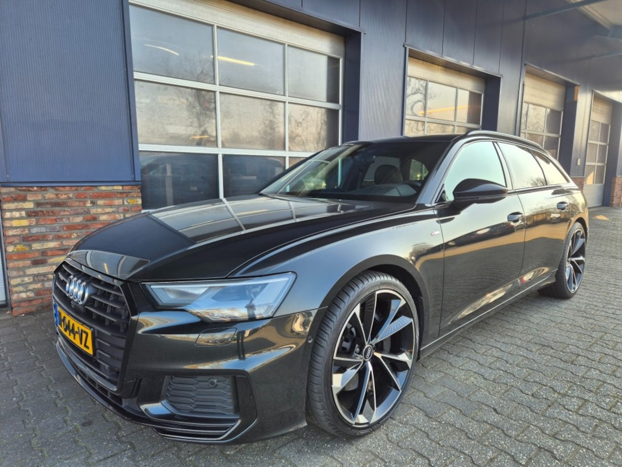 Audi A6 - 55 TFSI quattro S edition 55 TFSI Quattro S Edition, 340PK V6, Pano, Carplay, NL Auto, standkachel, ALL IN prijs. - AutoWereld.nl