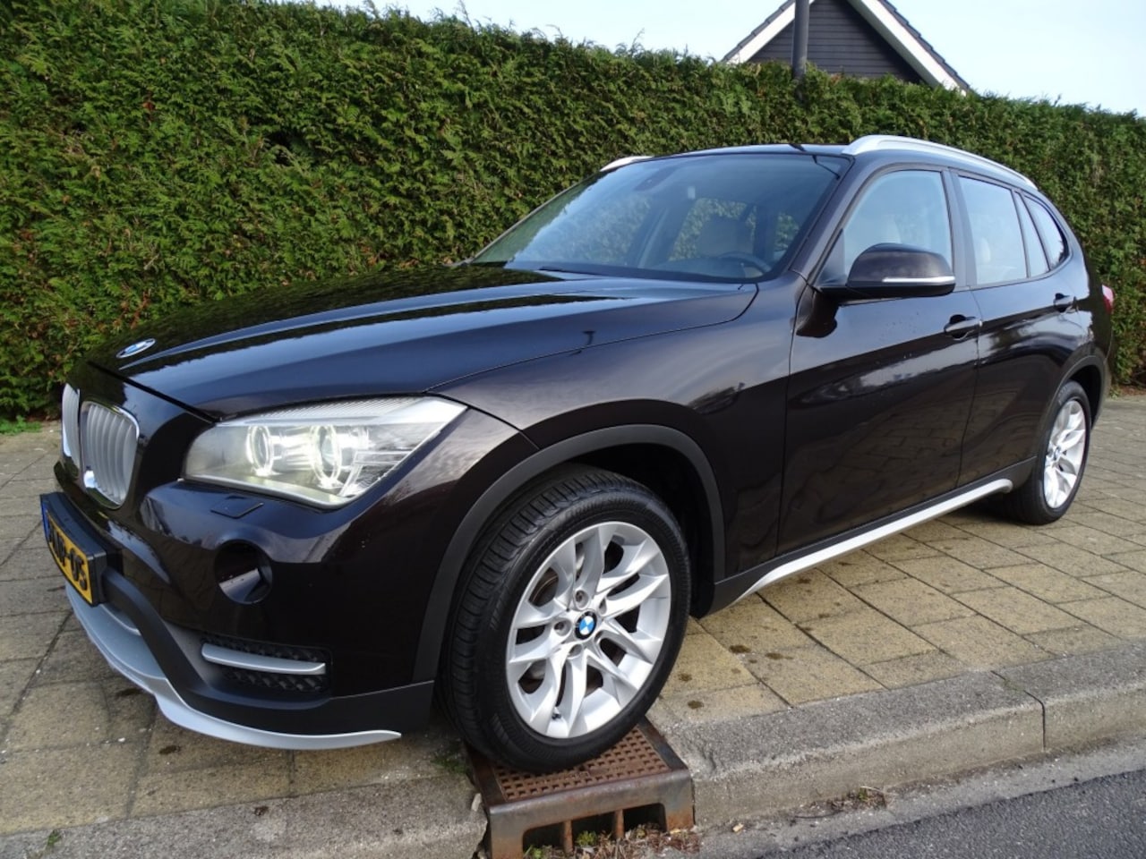 BMW X1 - SDRIVE18I-Automaat-Clima-Navi-Blth-Cruise-Trkh-Verw stl - AutoWereld.nl