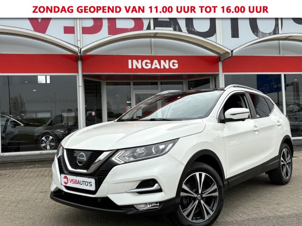 Nissan Qashqai - 1.2 DIG-T N-CONNECTA PANO-DAK TREKHAAK NAVI CAMERA AIRCO LMV PDC - AutoWereld.nl