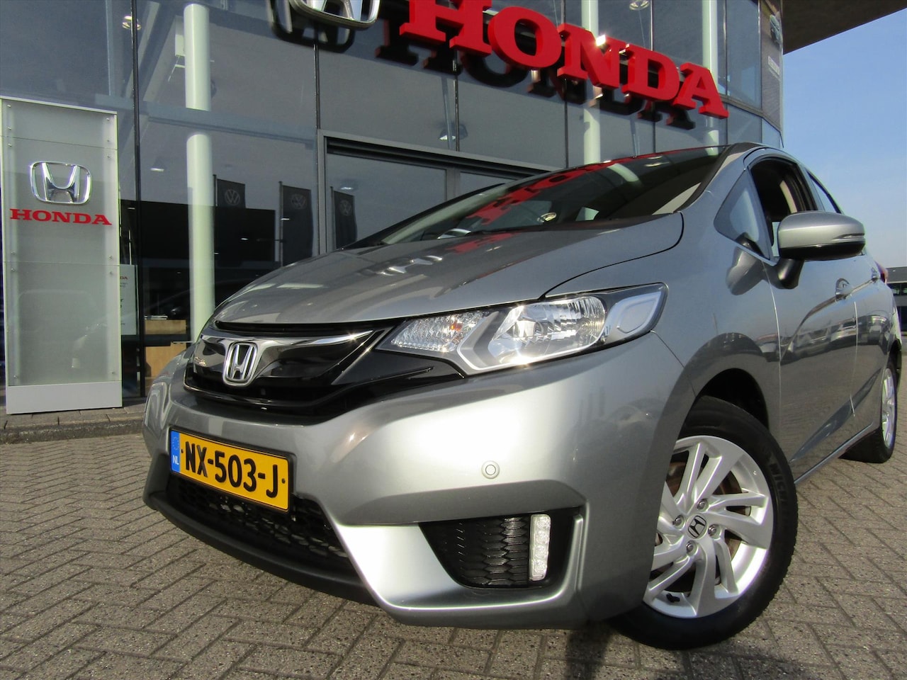 Honda Jazz - 1.3 i-VTEC Comfort 1.3 i-VTEC 102pk Comfort,navi,stoelverwarming - AutoWereld.nl