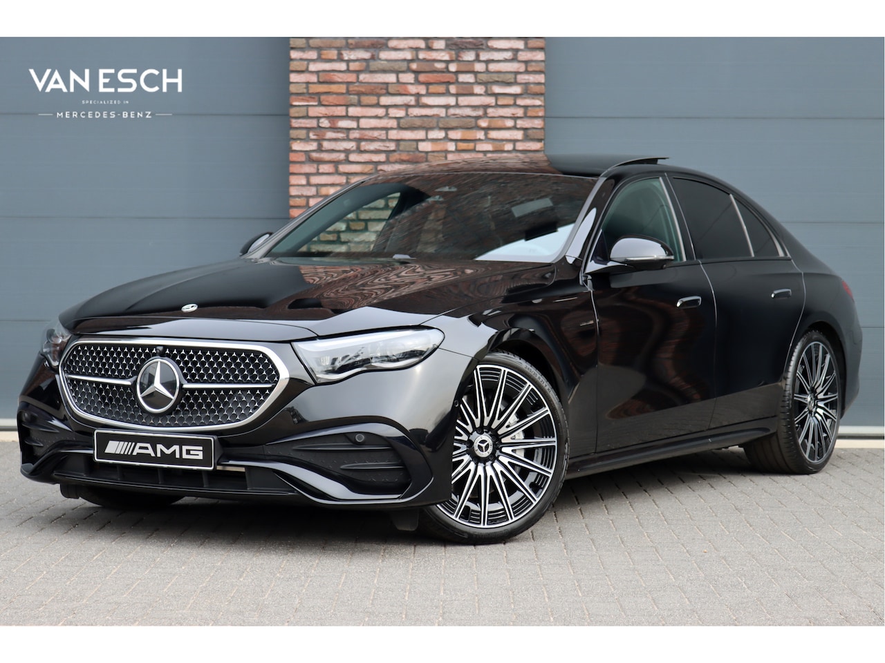 Mercedes-Benz E-klasse - 200 AMG Line | Hyperscreen | Distronic | Panoramadak | Stoelventilatie | Burmester | Surro - AutoWereld.nl