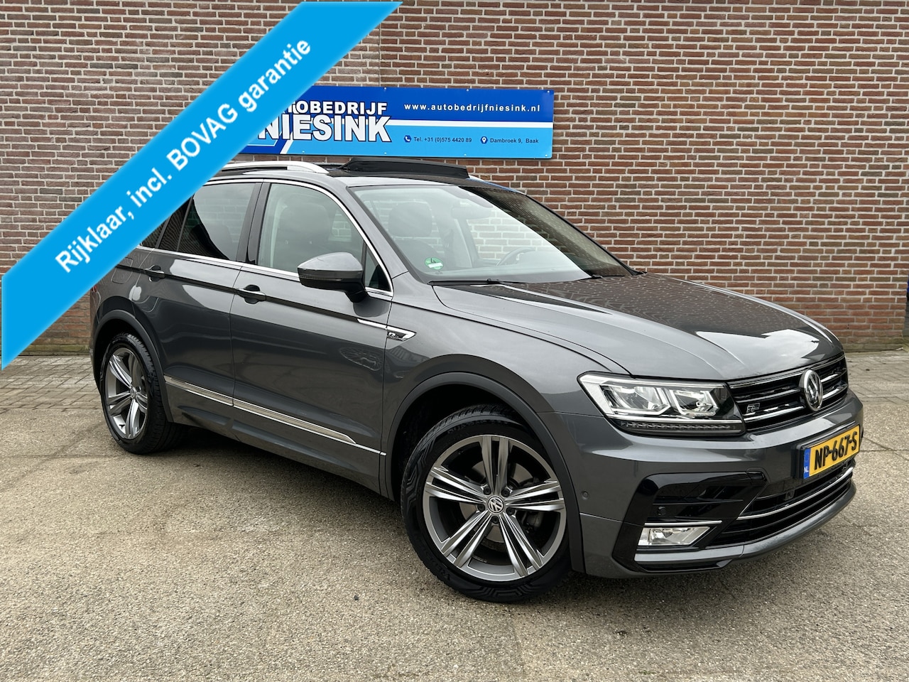Volkswagen Tiguan - 1.4 TSI R-Line Automaat DSG/Pano/Carplay/ACC - AutoWereld.nl
