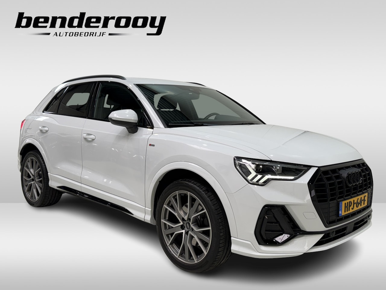 Audi Q3 - 45 TFSI e Hybrid 245pk S edition | Zwart optiek - AutoWereld.nl