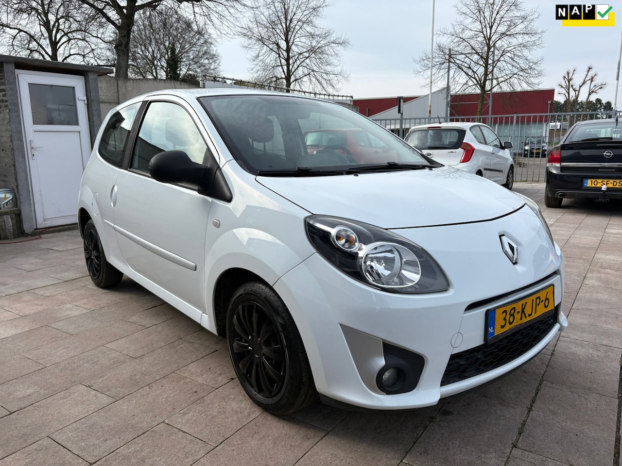 Renault Twingo - 1.2 Dynamique Distributie set + waterpomp NIEUW - AutoWereld.nl