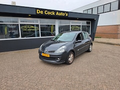 Renault Clio - 1.4-16V Team Spirit/TREKHAAK