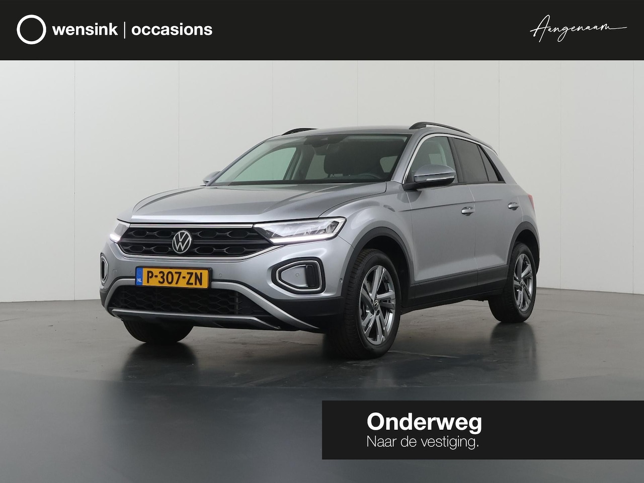 Volkswagen T-Roc - 1.5 TSI Life | Navigatie | Apple CarPlay/Android Auto | Virtual Cockpit | DAB | Airconditi - AutoWereld.nl