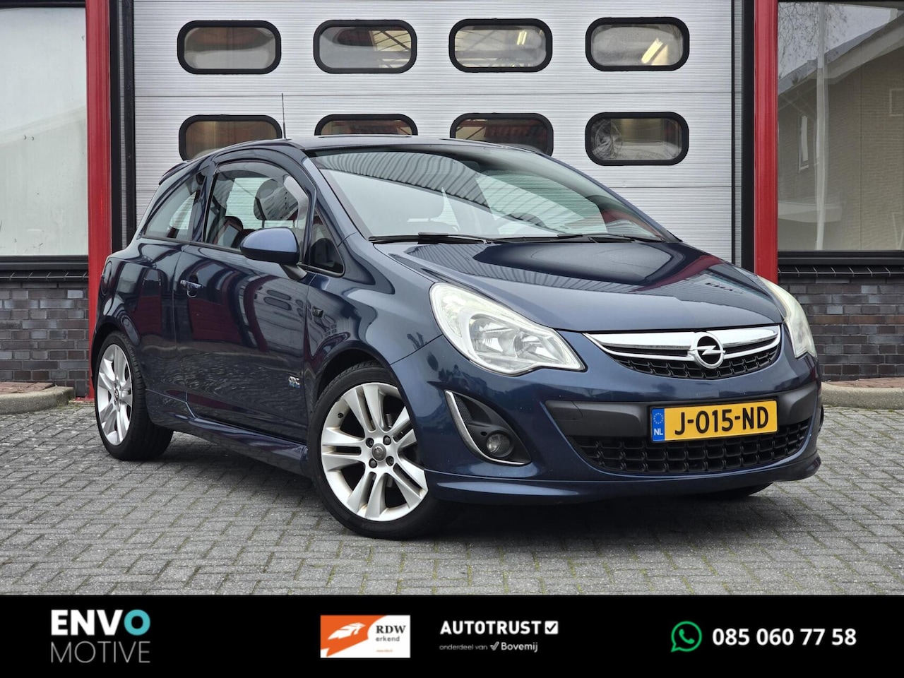 Opel Corsa - 1.2-16V Cosmo OPC-pakket/Airco/Navi/Cruise/PDC - AutoWereld.nl