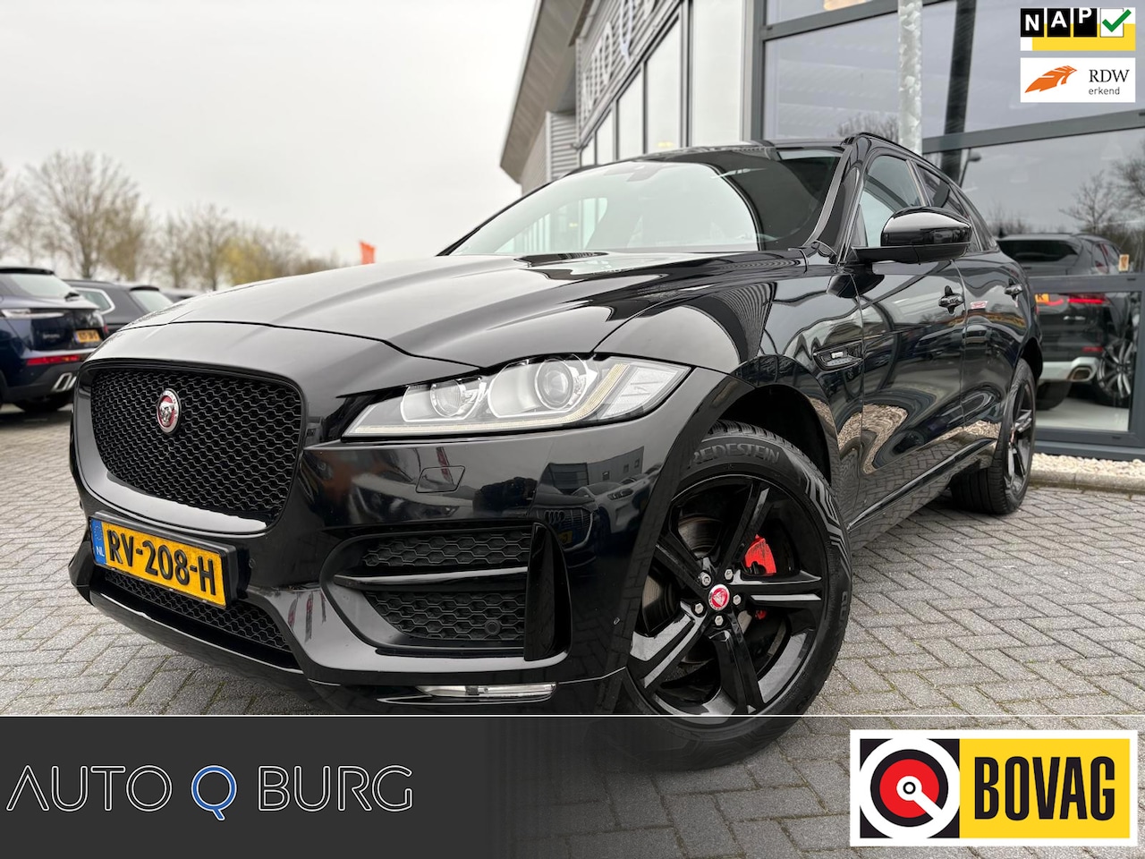 Jaguar F-Pace - 2.0 Portfolio AWD 20d | Trekhaak | Pano | Camera | Leder | Elektrische Stoelen | Stoel/Stu - AutoWereld.nl