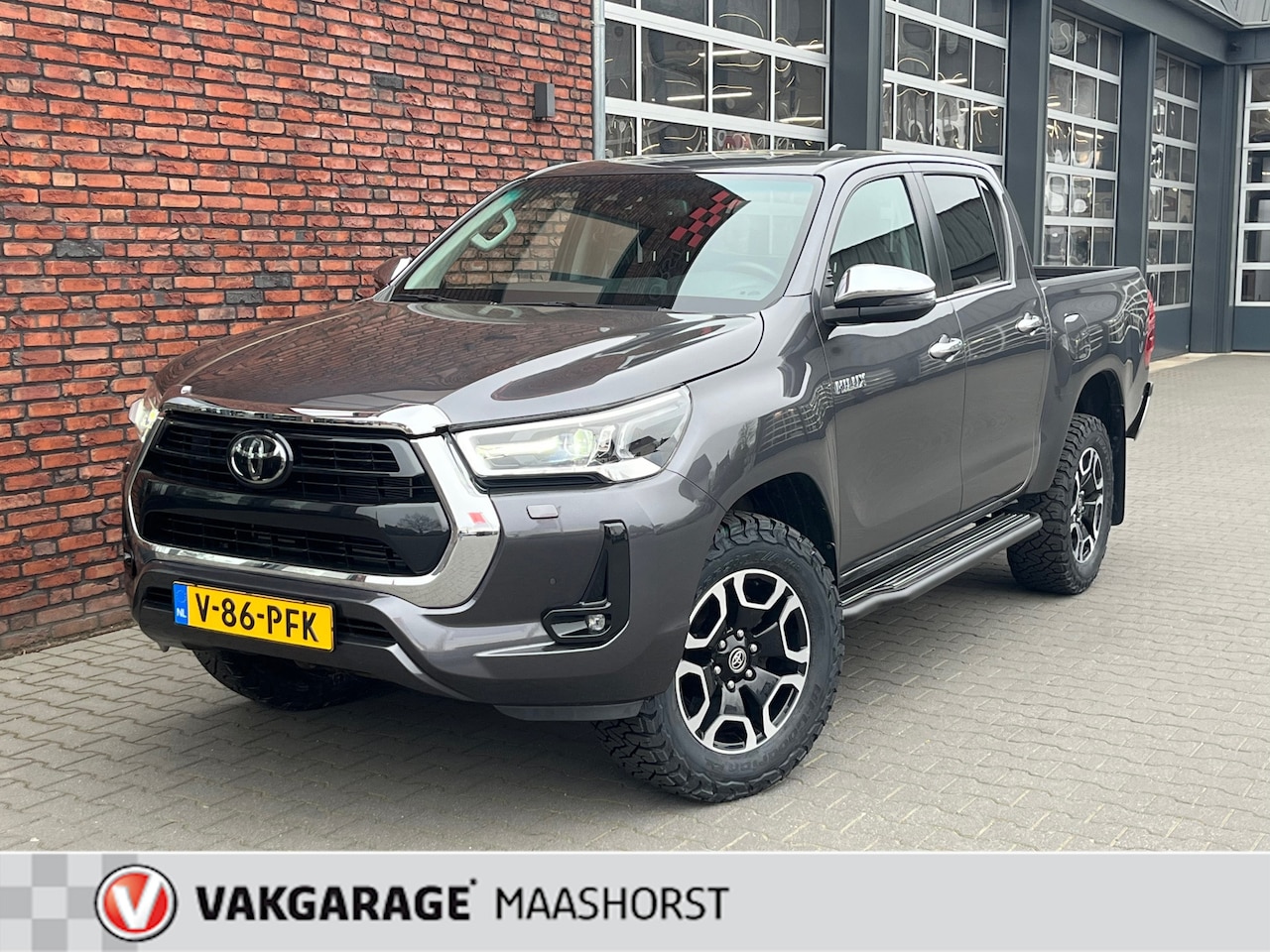 Toyota HiLux - AchteruitrijCam./Adapt.Cruise/PDC/LED/DAB/Clima/AppConnect/StoelVerw. - AutoWereld.nl