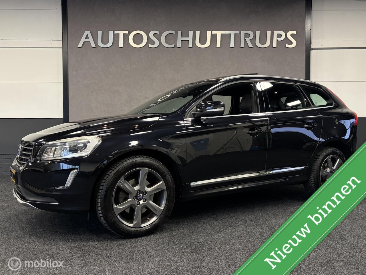 Volvo XC60 - 2.0 D4 FWD Summum LEDER / NAVI / CLIMA / CRUISE / STOELVERW. / TR.HAAK / - AutoWereld.nl
