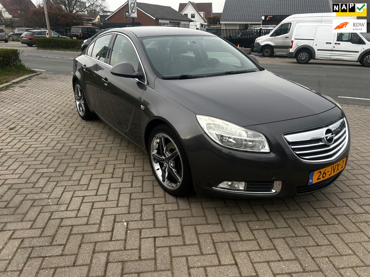 Opel Insignia - 1.6 T Sport 2009! CLIMA Leder Camera! 179 PK! NWE APK! - AutoWereld.nl