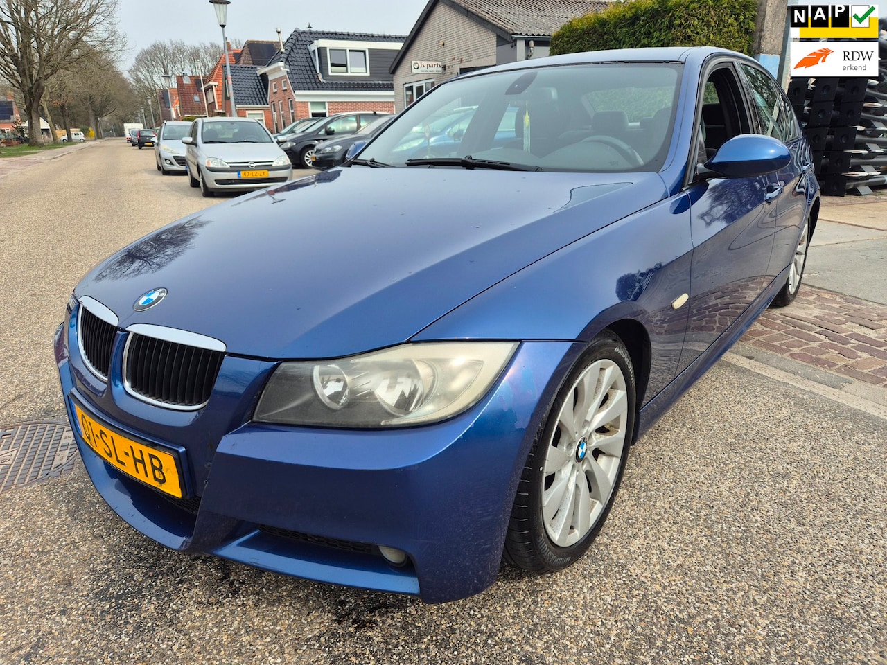 BMW 3-serie - 318i High Executive m-pakket,sportinterieur - AutoWereld.nl