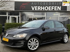 Volkswagen Golf - 1.0 TSI Connected Series - AUTOMAAT - APPLE CARPLAY - PARKEER CAMERA - CRUISE / CLIMATE CO