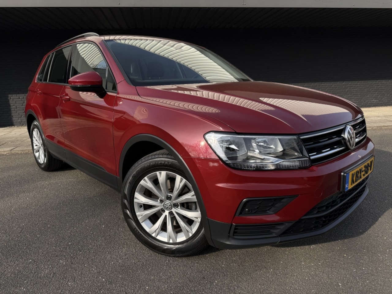 Volkswagen Tiguan - 1.4 TSI Trendline 1.4 TSI Trendline - AutoWereld.nl