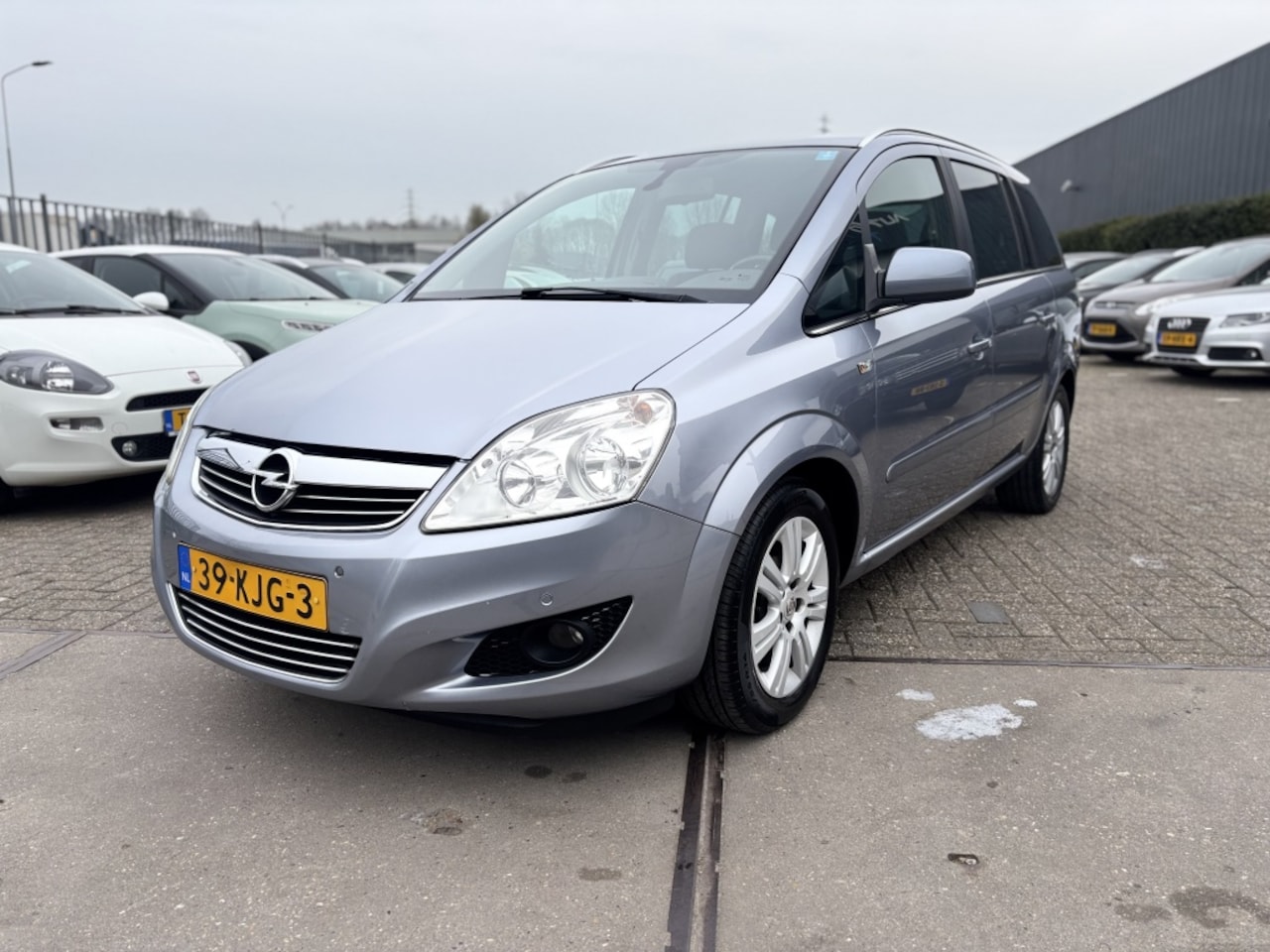 Opel Zafira - 1.8 Cosmo CLIMA!NAVI!NWE APK! - AutoWereld.nl