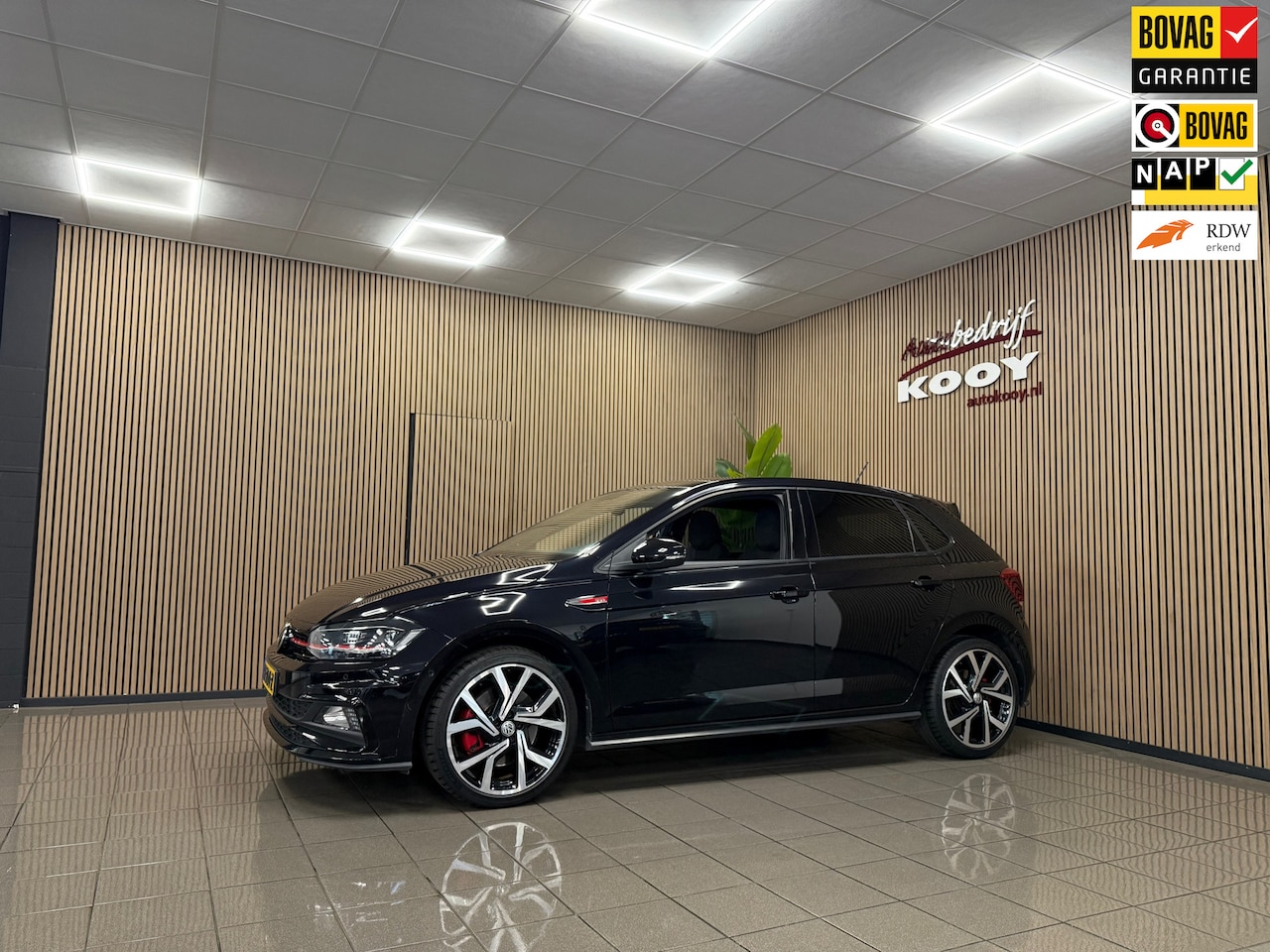 Volkswagen Polo - 2.0 TSI GTI * Automaat / Panoramadak / Beats Audio / Stoelverwarming / NL Auto * - AutoWereld.nl