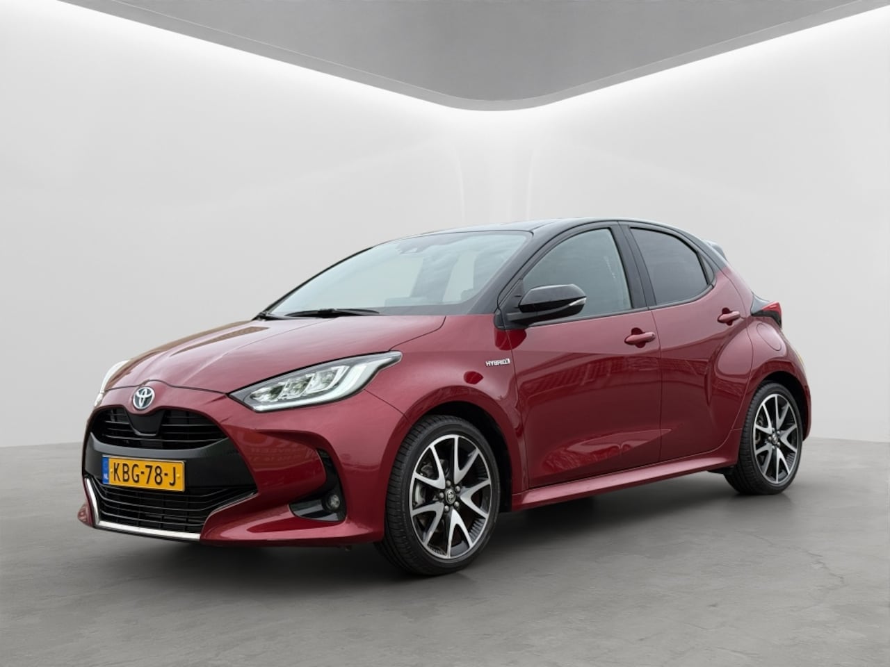 Toyota Yaris - 1.5 Hyb. Executive HUD Leder Keyless 10 jaar Fabrieksgarantie! - AutoWereld.nl