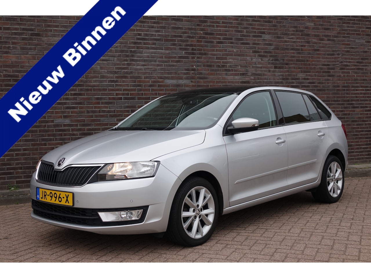 Skoda Rapid Spaceback - 1.2 TSI Greentech JOY 1.2 TSI Greentech JOY, Automaat, navigatie, panoramadak, cruisecontrole waanzinnig mooie a - AutoWereld.nl