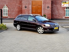 Toyota Avensis Wagon - 2.4 VVTi Executive / Automaat / 1e Eiegenaar / Leer / Pdc / Xenon / Trekhaak