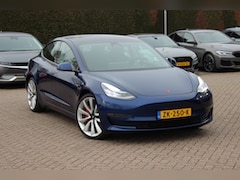 Tesla Model 3 - Performance AWD 75 kWh / Autopilot / Panoramadak / Camera / Leder / 20''' Leder / Premium