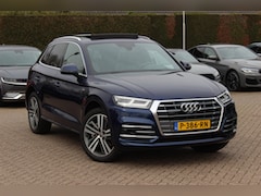 Audi Q5 - 2.0 TFSI quattro Launch Edition / Trekhaak / Panoramadak / 360Camera / Head-up / Keyless /