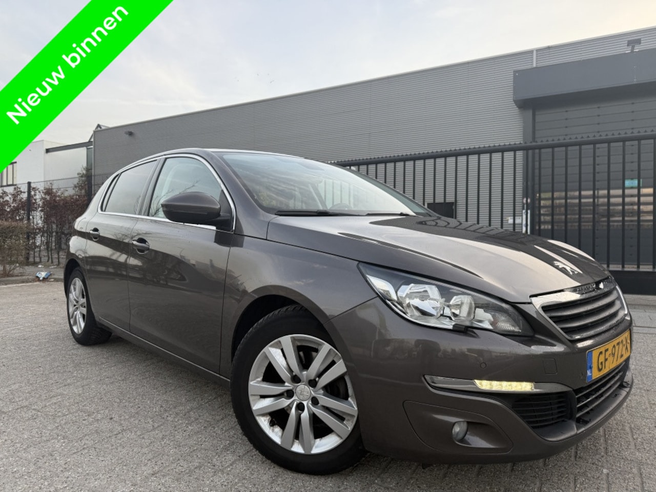 Peugeot 308 - 1.6 BlueHDi Parkeersensor Panoramadak - AutoWereld.nl