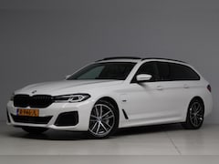 BMW 5-serie Touring - 530e xDrive High Executive | adap. cruise | panoramadak | elek. trekhaak | harmankardon |
