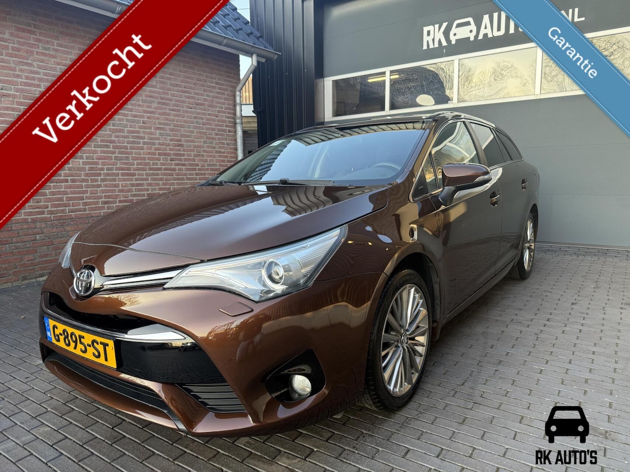 Toyota Avensis Touring Sports - 1.8 VVT-i Business Pro 1.8 VVT-i Business Pro - AutoWereld.nl