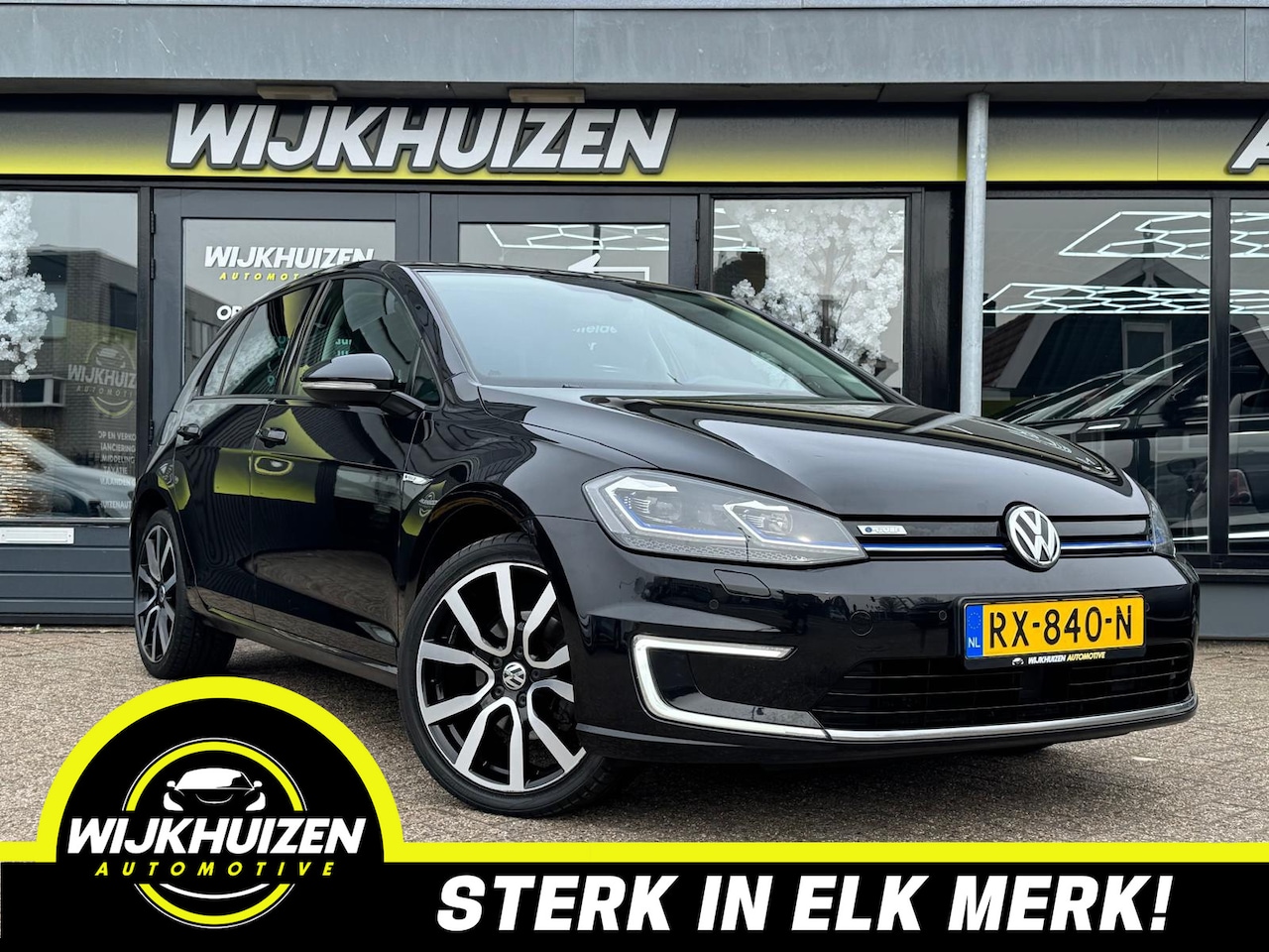 Volkswagen e-Golf - Met Led !!! Leder !!! Luxe uitvoering !!! Nette staat !!! - AutoWereld.nl