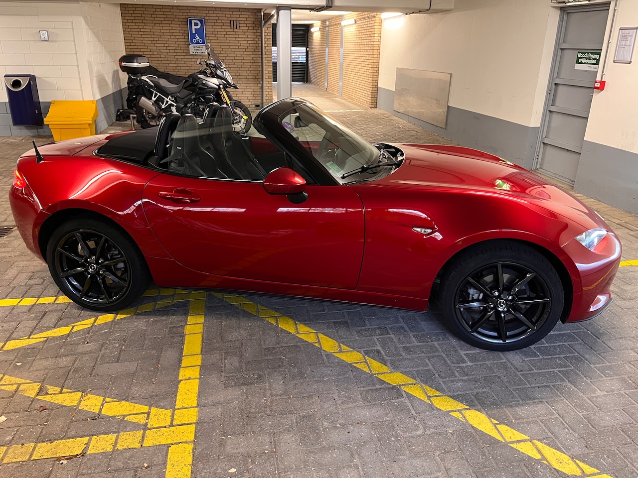 Mazda MX-5 RF - 2.0 SkyActiv-G 160 GT-M - AutoWereld.nl