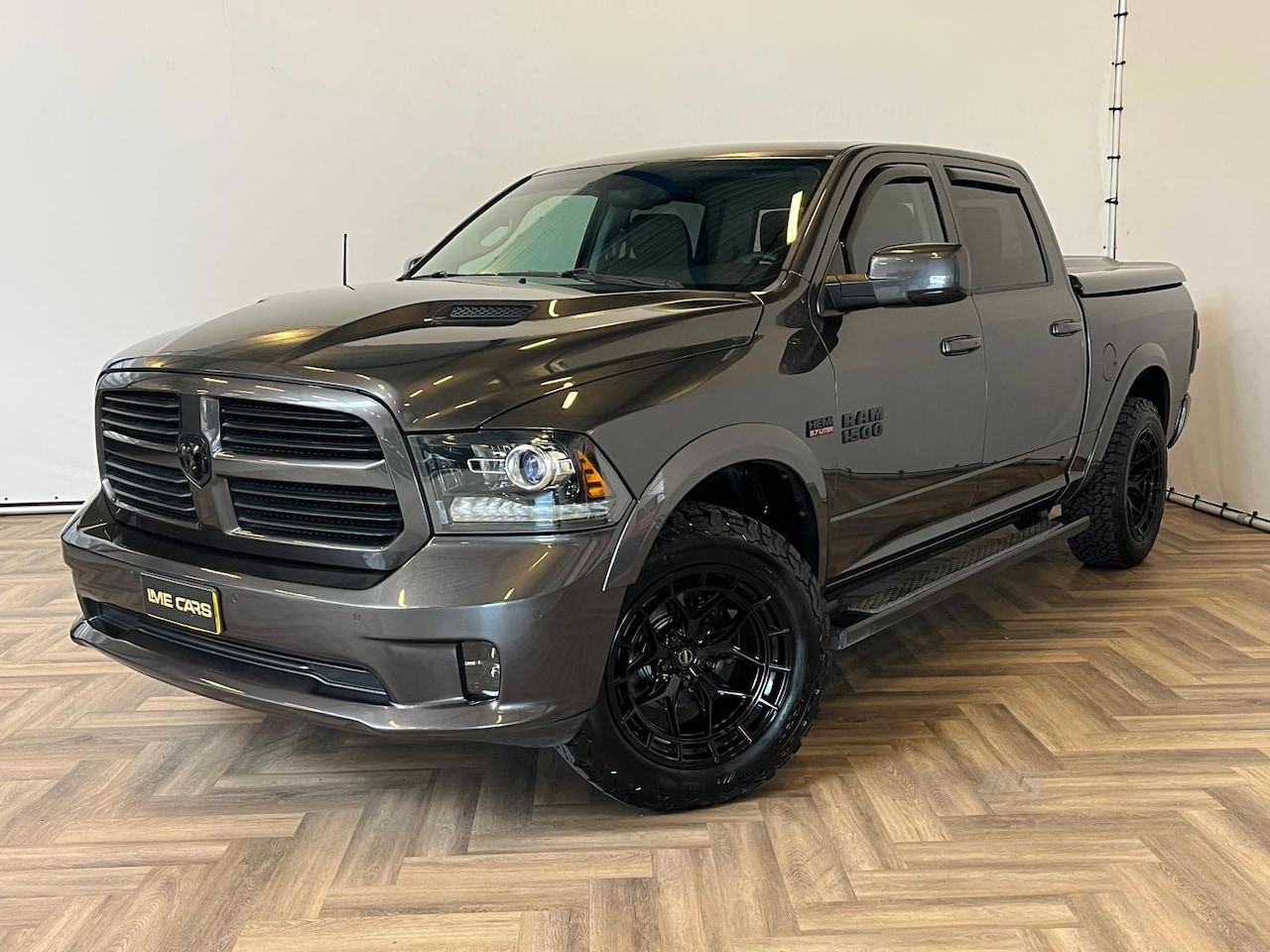 Dodge Ram 1500 - 5.7 V8 Quad Cab 6'4|LUCHTVERING|SCHUIFDAK|INRUIL MOGELIJK| - AutoWereld.nl