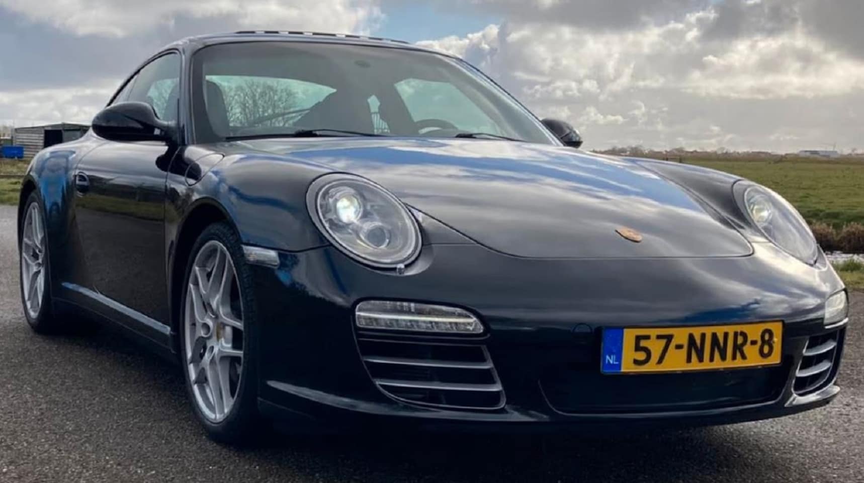 PORSCHE 911 CARRERA 4S