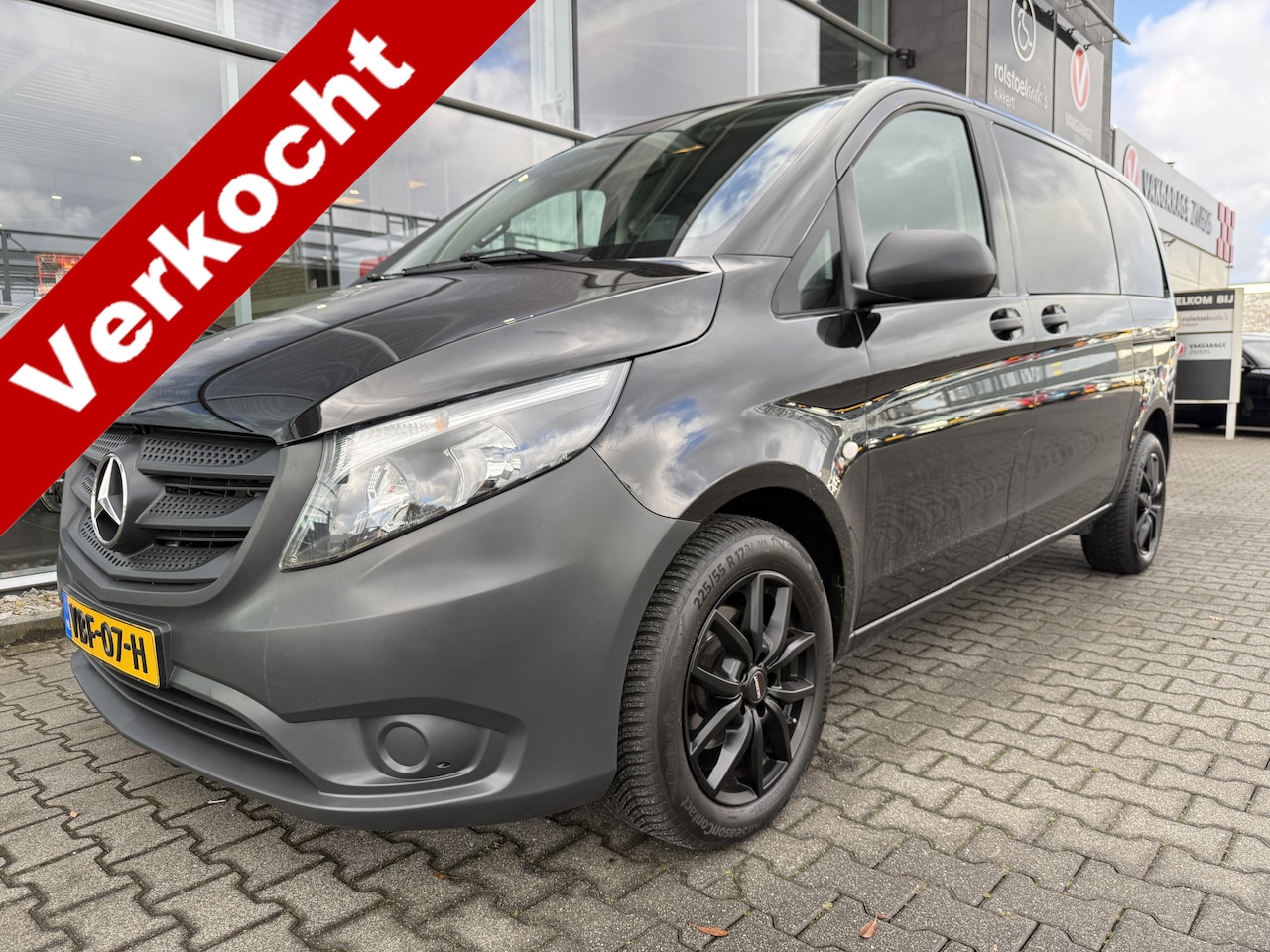 Mercedes-Benz Vito - Rolstoelbus / Zelfrijder 116 CDI Automaat (Zeer complete en sportieve Vito met mooie aanpa - AutoWereld.nl