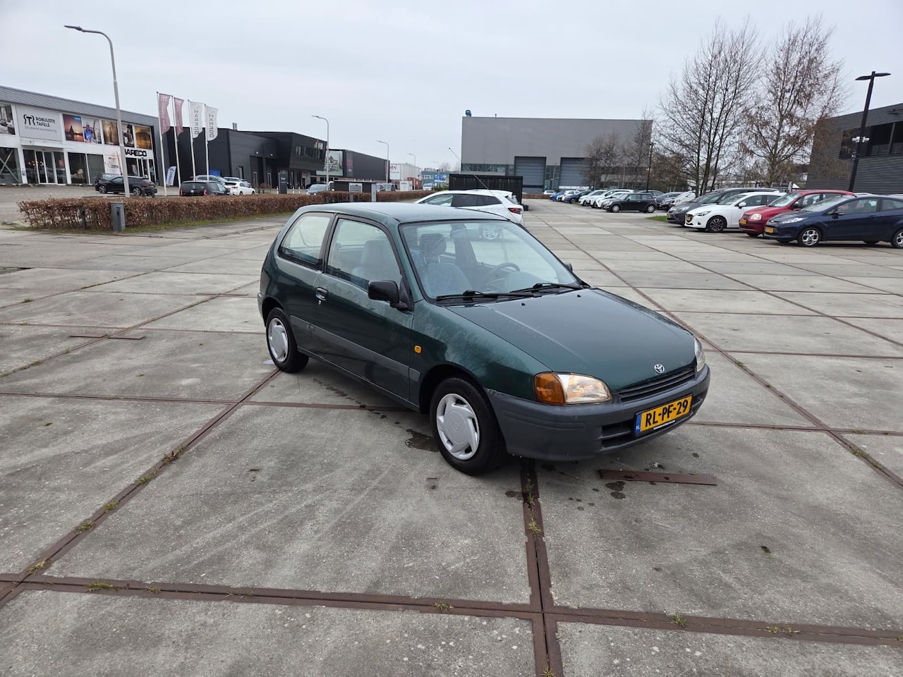 Toyota Starlet - 1.3-16V - AutoWereld.nl
