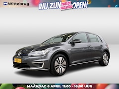 Volkswagen e-Golf - E-DITION / Achteruitrijcamera / 16 Inch / Climate control / Adaptive Cruise / Led