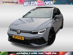 Volkswagen Golf - 2.0 TSI 300pk GTI DSG Automaat Black Style / Panorama dak / LM 19 inch / Navigatie PRO / C