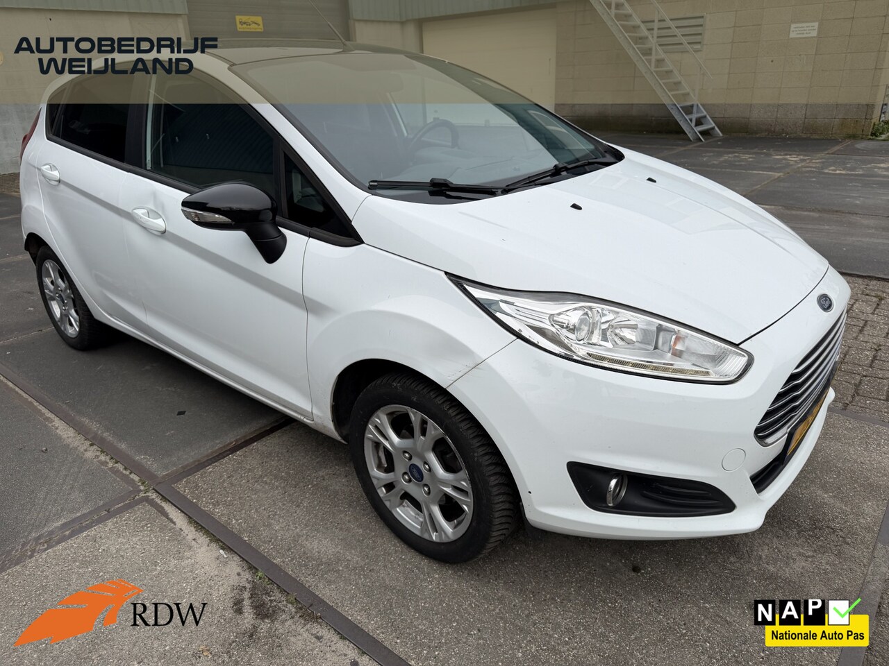 Ford Fiesta - 1.0 Black Edition Navigatie I Navi I NL-auto I Radio I 15" I Black Edition I Onderhouden I - AutoWereld.nl