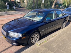 Volvo S80 - 2.4 Elan Weinig KMs | BLUETOOTH !