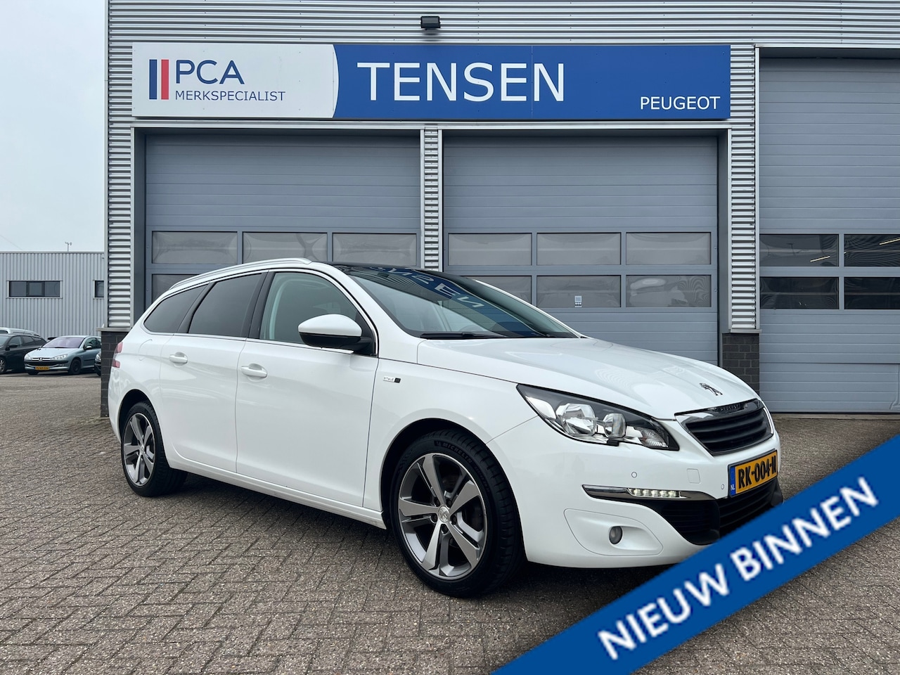 Peugeot 308 SW - 1.2 130PK PureTech Style | Panoramadak | Navigatie | Stoelverwarming | Climate control | C - AutoWereld.nl
