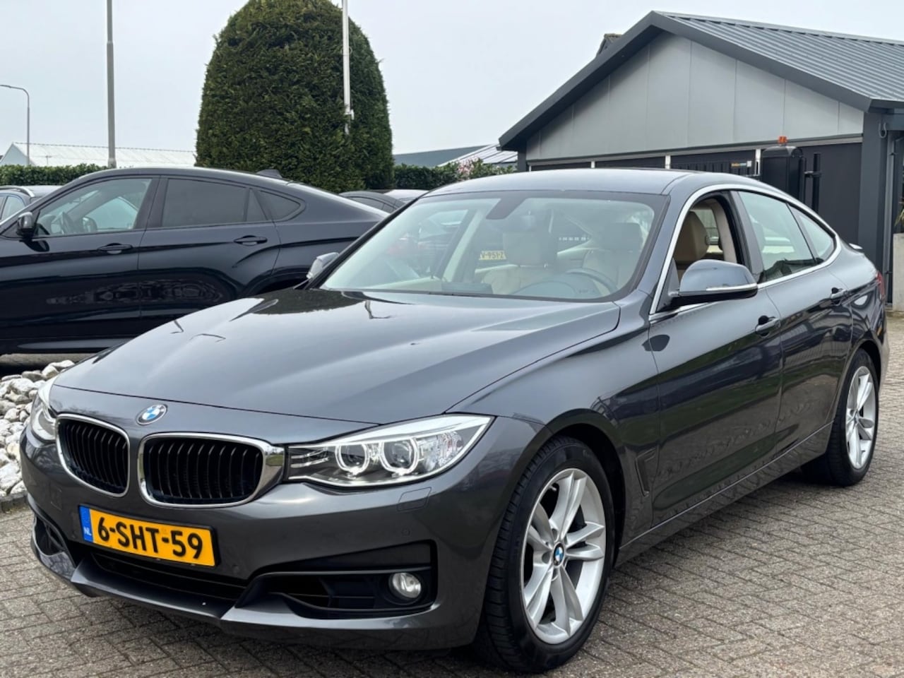 BMW 3-serie Gran Turismo - 320i High Executive GT 2013 Dealerauto - AutoWereld.nl
